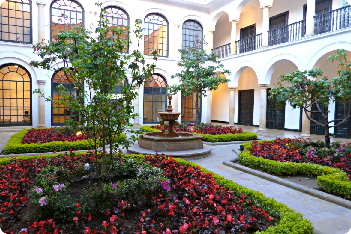 patio museo Botero Bogotá